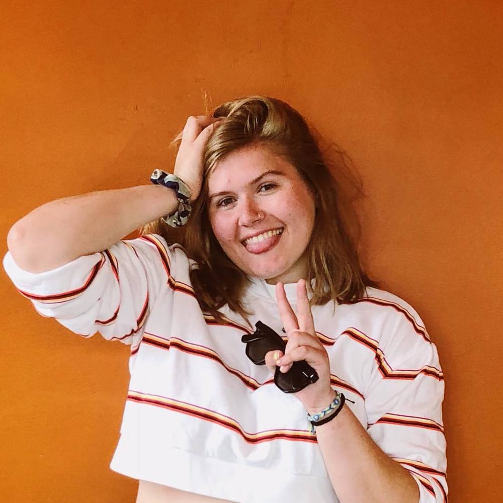 Meet your Posher, Julia
